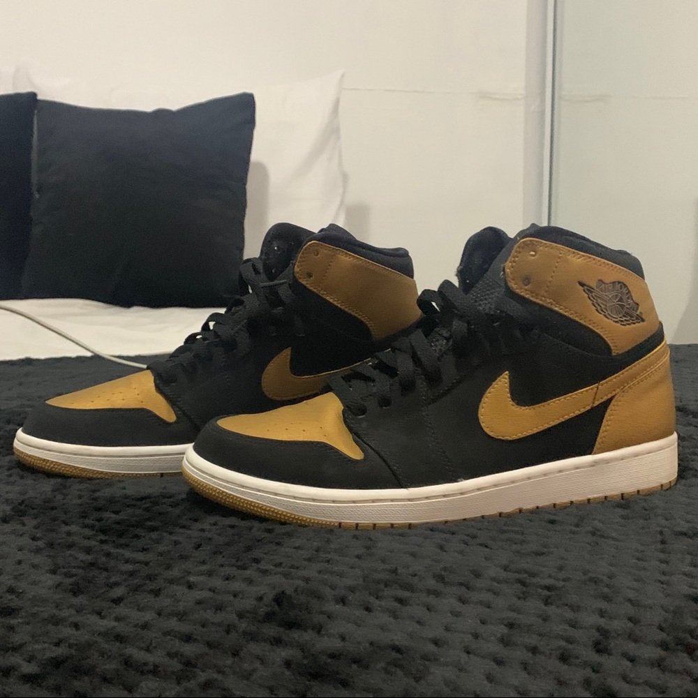 Air Jordan 1 Retro High "Melo"